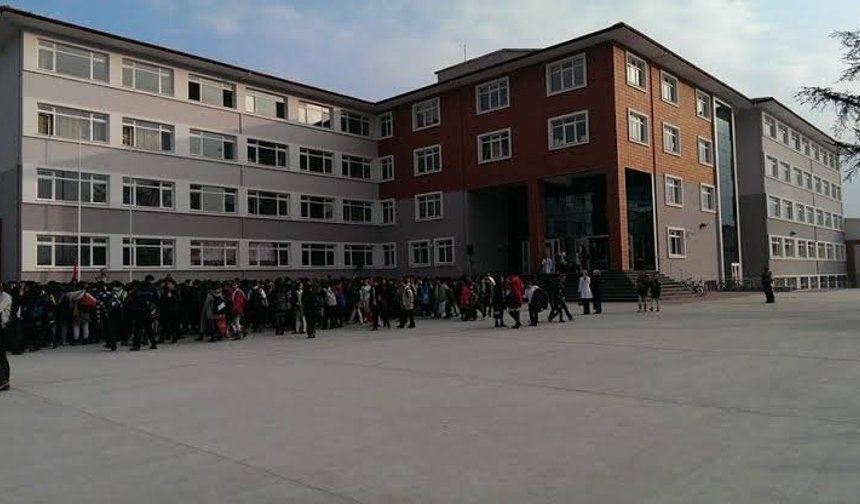 Bayrak koreografisi sonrası soruşturma başlatıldı