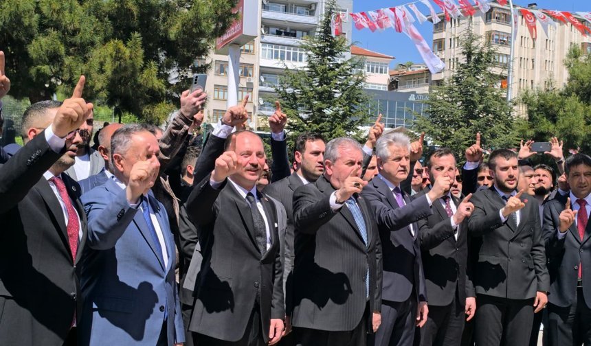 Genel Başkan Destici'ye mehteranlı karşılama