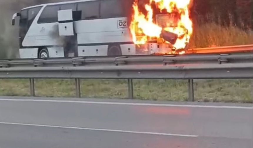 Kocaeli TEM’de Yolcu Otobüsü Alevlere Teslim Oldu