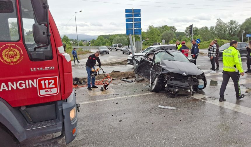Komşuda Zincirleme Kaza: 6 Yaralı