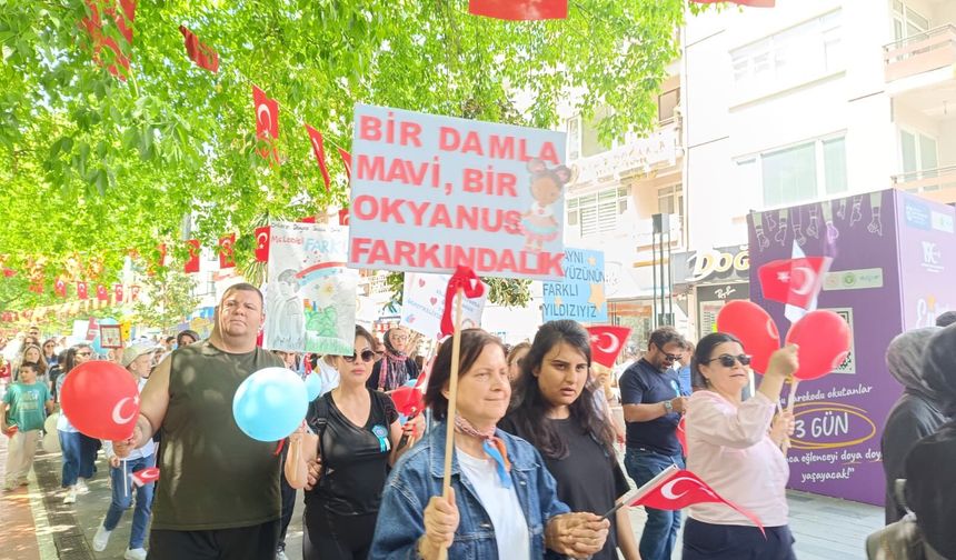 İzmit’te Engelliler Haftası İçin Farkındalık Yürüyüşü