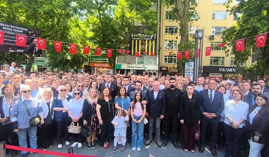 CHP'de buruk bayramlaşma "Yas tutmaya değil teslim olmayacağız demeye geldik"
