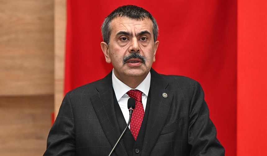 Bakan Tekin açıkladı: Ara tatiller kalkıyor mu?
