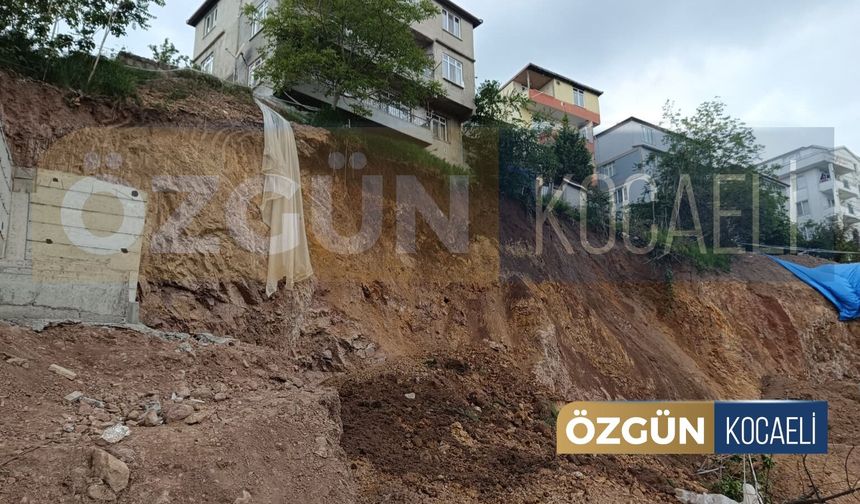 İzmit'te İnşaat Kazısında Toprak Kaydı, Evler Boşaltıldı