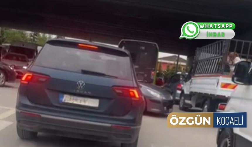 Kandıra Yönünde Köprü Altında Trafik Çilesi: Sürücüler Saatlerce Yolda Kalıyor