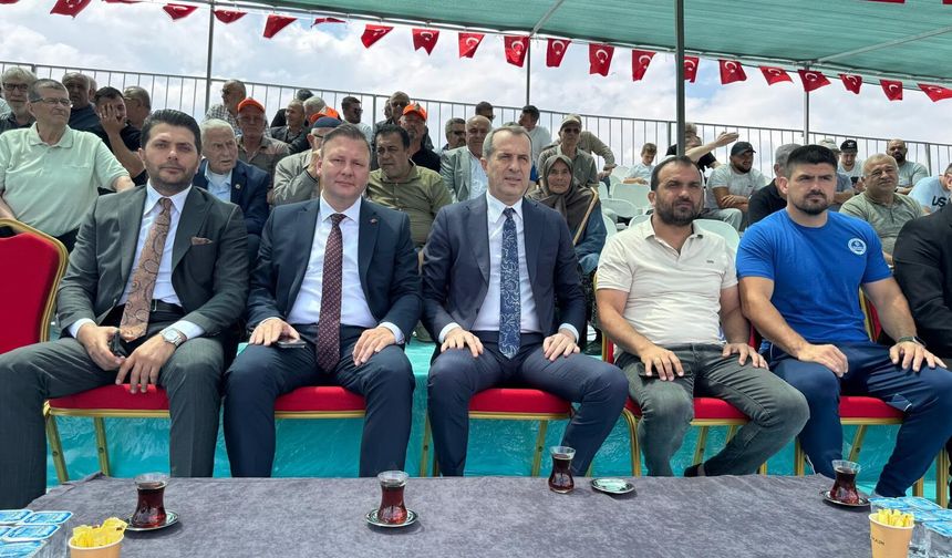 Ata sporuna MHP Kocaeli'den tam destek