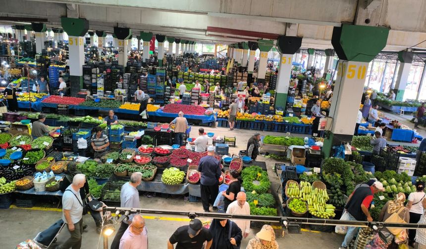 Doğu Kışla Pazarı'nda bugün ne kaç para? İşte tezgâhlardaki son fiyatlar