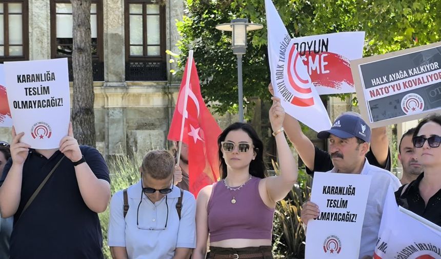 THTM'den İzmit'in kurtuluşunda tam bağımsızlık vurgusu