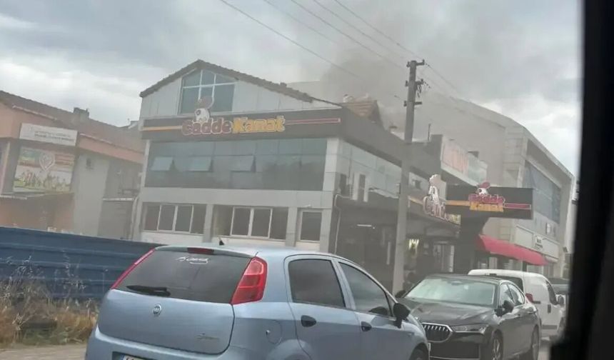 Yahya Kaptan'da Restoran Bacasını Alevler Sardı