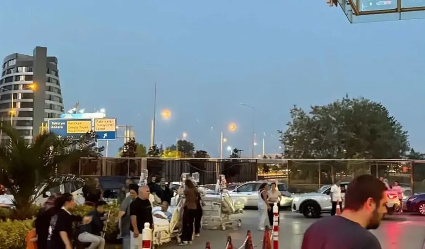 Medical Park'ta Yangın! Hastane Tahliye Edildi