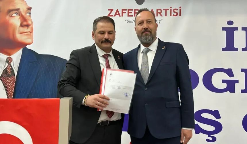 Zafer Partisi İlçe Başkanı Partiyle Olan Bağını Kopardı