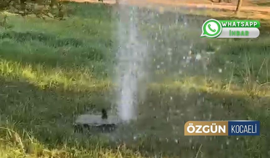 Vatandaş Saatlerdir İsraf Olan Suya Tepkili