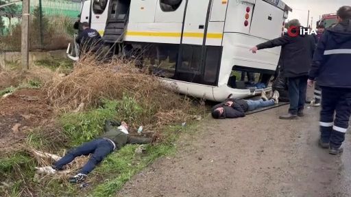 İşçileri taşıyan servis takla attı! 