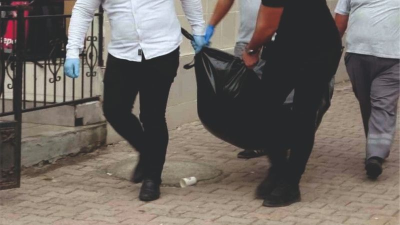 53 yaşındaki kadın asılı bulundu