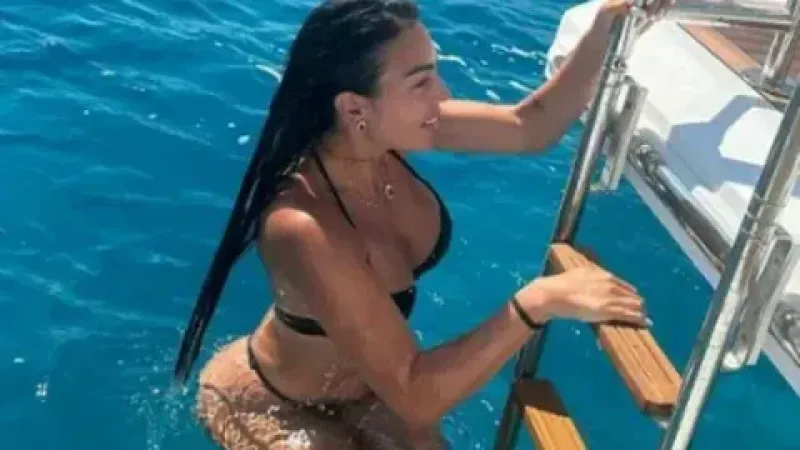 <p><span>2016 yılından itibaren birlikte olan ünlü çiftten şaşırtan hamle geldi. </span></p>
<p><em><strong>SAYFAYI İLERLETİN >>></strong></em></p>