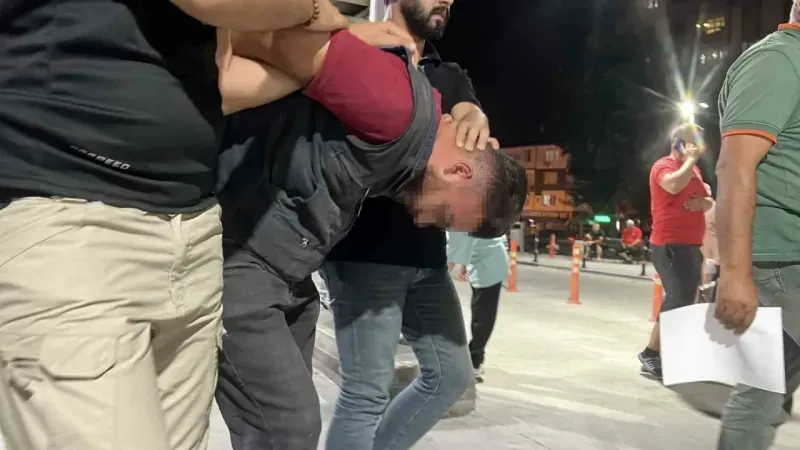 4 yaşındaki çocuğu istismar etti!