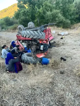Tarım işçileri kaza yaptı! Ölü ve yaralılar var