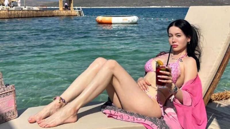 <p> Ayanoğlu'nun 1 saatte kazandığı para herkesi şaşırttı.</p>