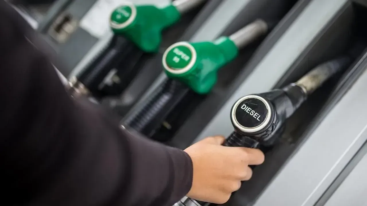 Benzine zam sinyali!