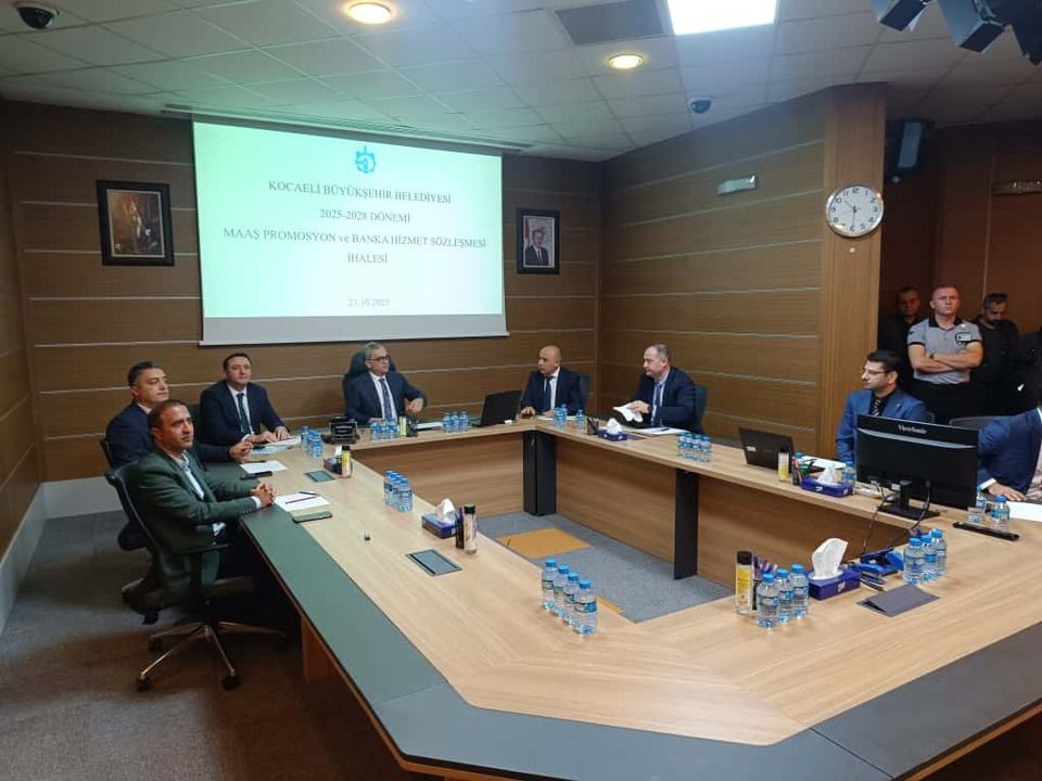 Sendika Başkanından İhaleye Teklif Veren Bankalara Tepki!