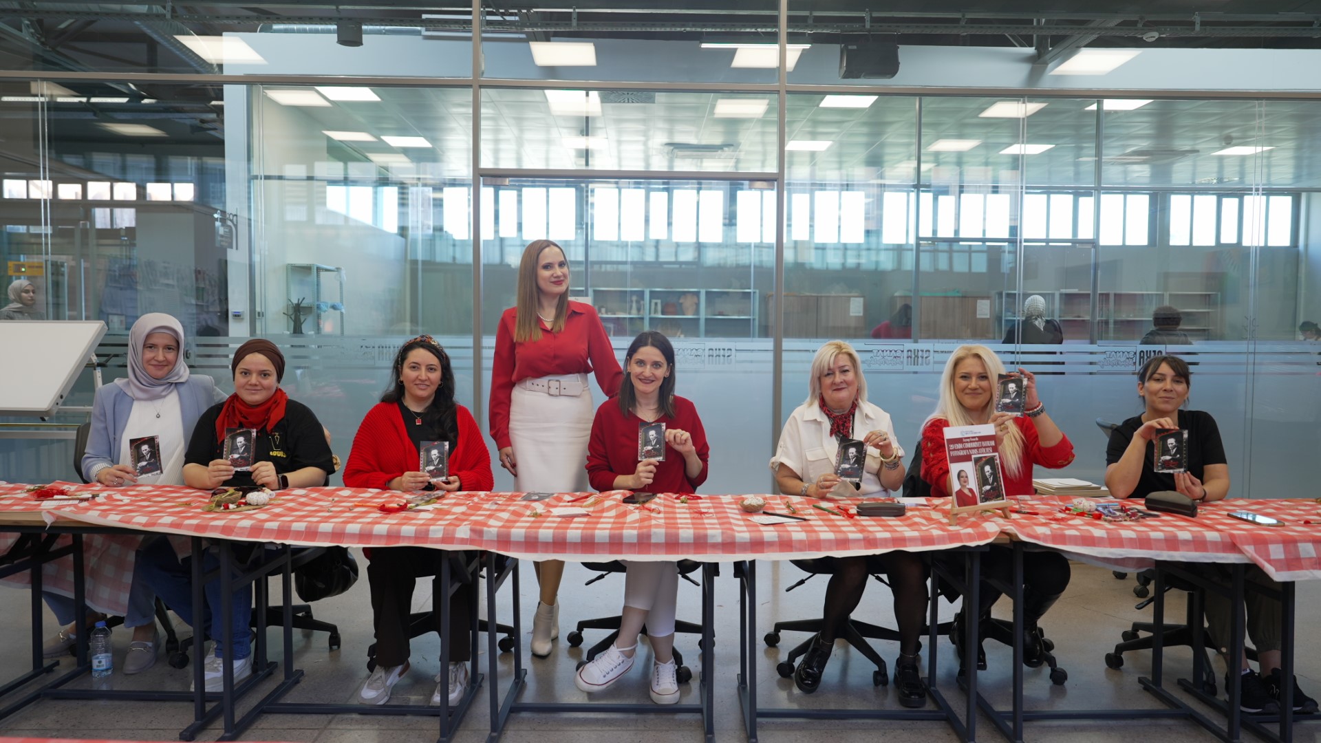 Seka Sanat İhtisas Merkezi'nde Cumhuriyet Sevgisi (4) (Büyük)