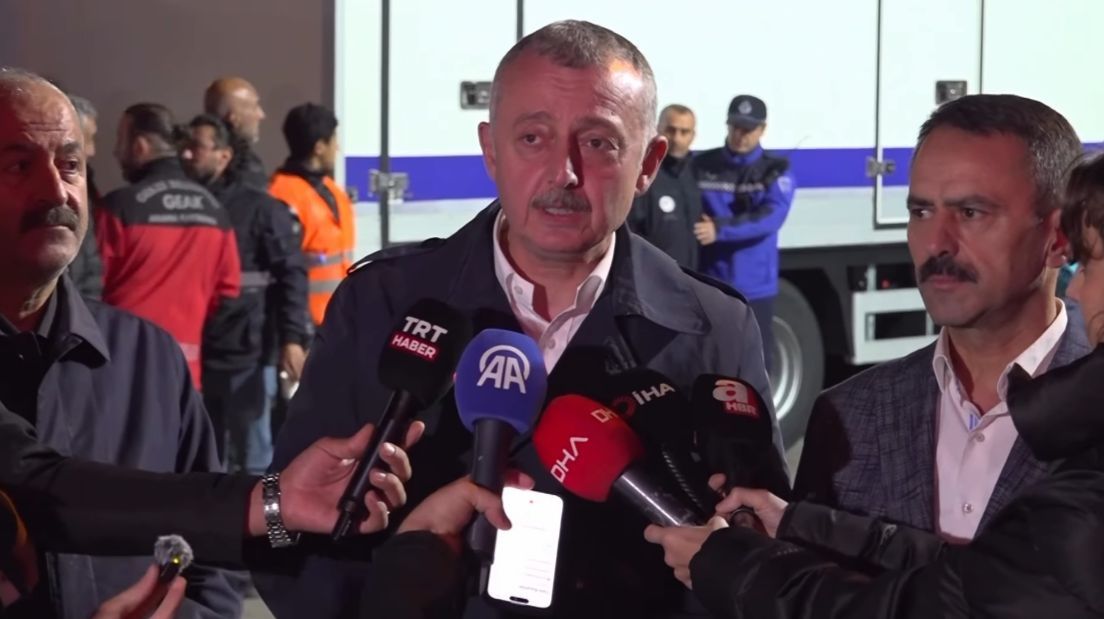 088724Fb 4E83 4C2A 8Ec3 152B1E9F3C8C