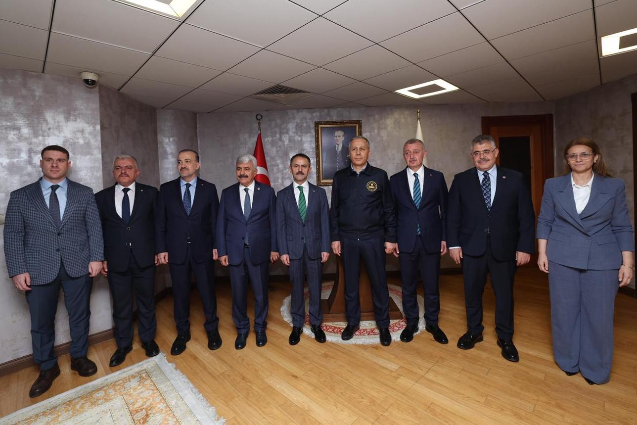 584698431 1393636358795745 3306806959328305077 N