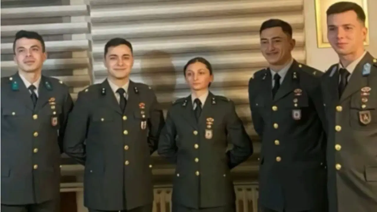 Ba16B34F 02Af 4Aa3 B1B9 Ca53Fba583D7