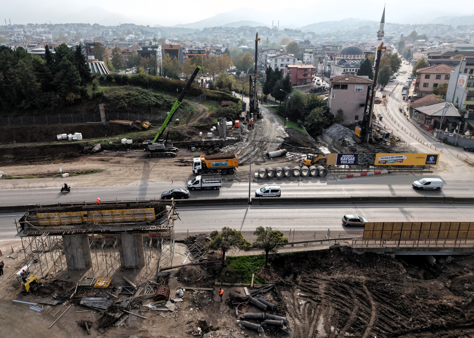 Başiskele Kavşak Projesi'nde Işıklar Hiç Sönmüyor (1) (1)