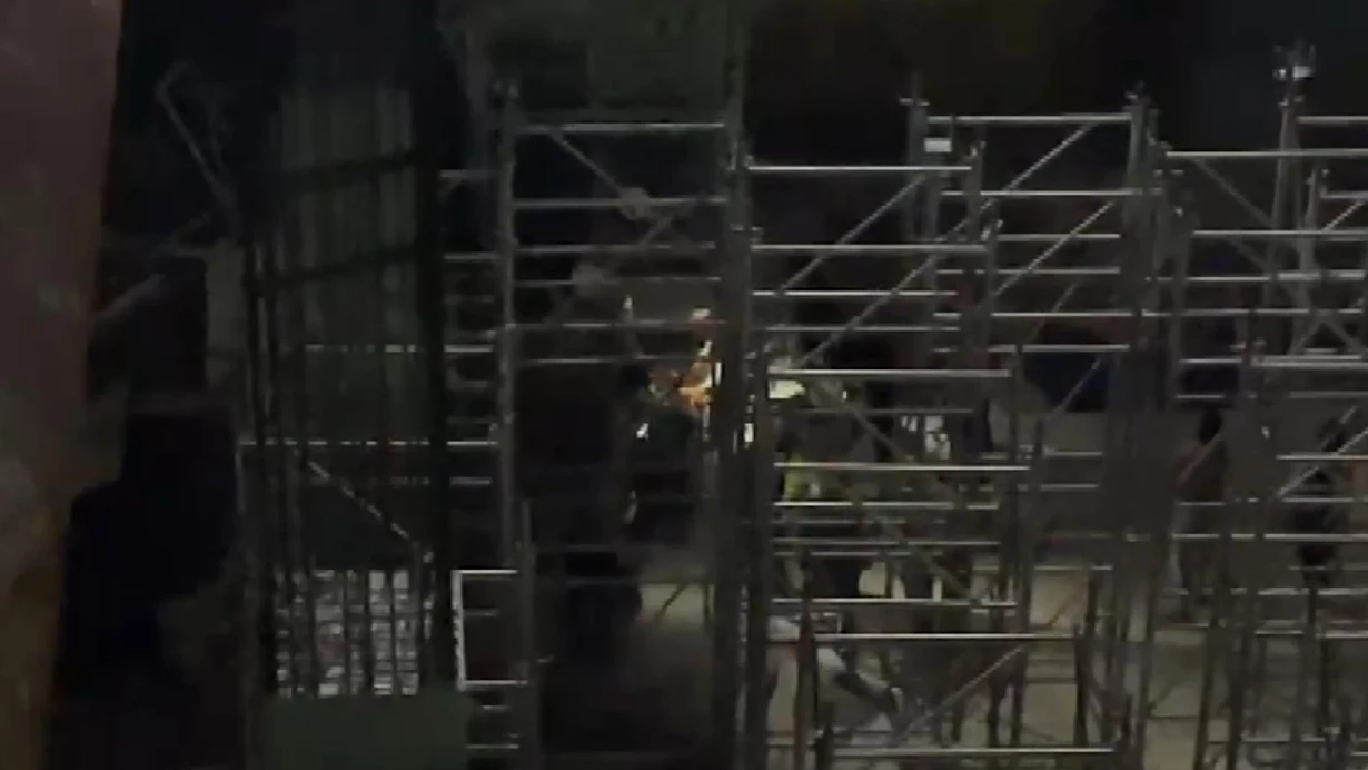 Besiktasta Korku Dolu Dakikalar Metro Insaatinda Cokme Meydana Geldi Gsmy