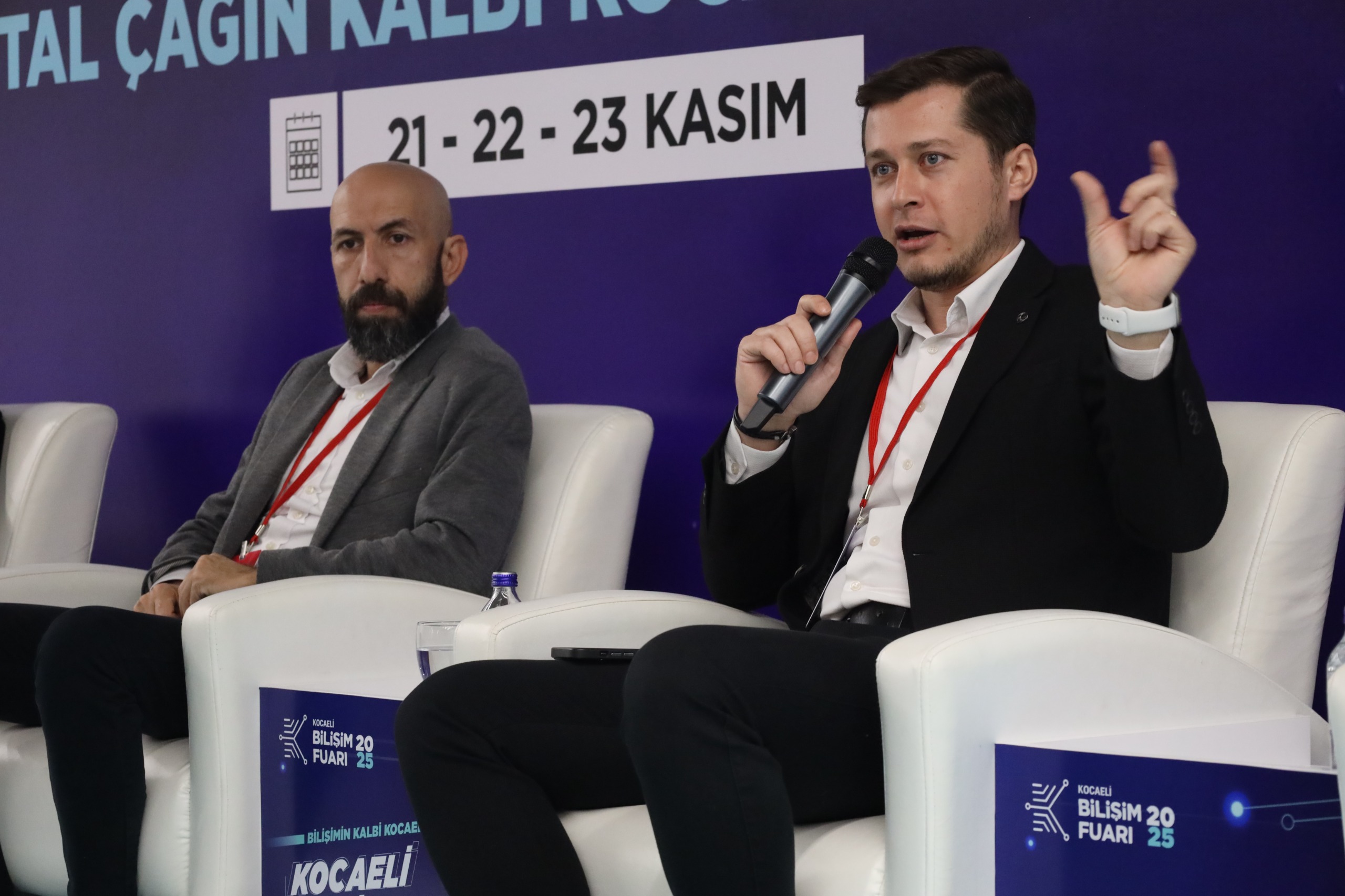 Bilişim Fuarı'nda Geleceğin Teknolojileri Konuşuldu (6)