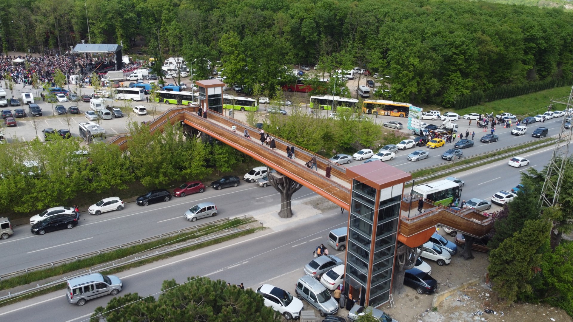 Büyükşehir, Yaşama Değer Katıyor (5) (Büyük)