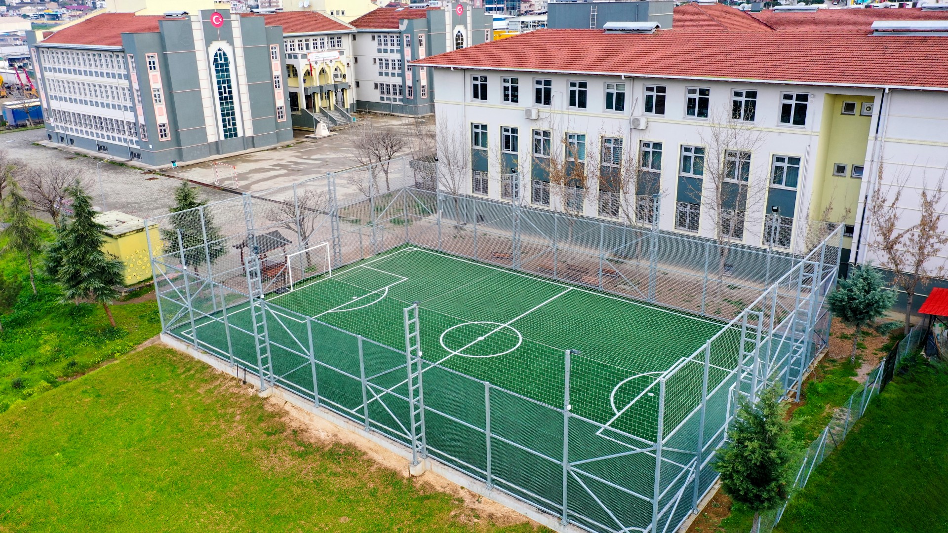 Büyükşehir'den Kırsala 12 Futbol Sahası (1)