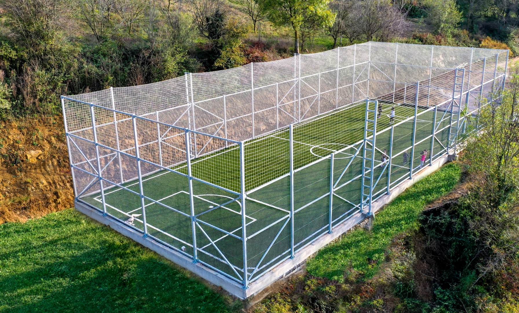 Büyükşehir'den Kırsala 12 Futbol Sahası (2)