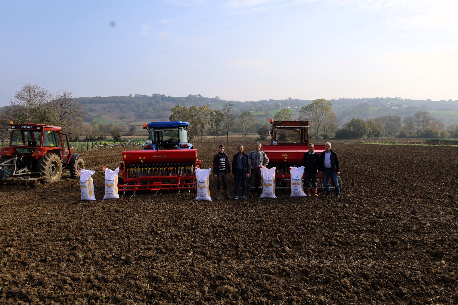 Büyükşehir'in Hibeli Tohumları Toprakla Buluştu (3)