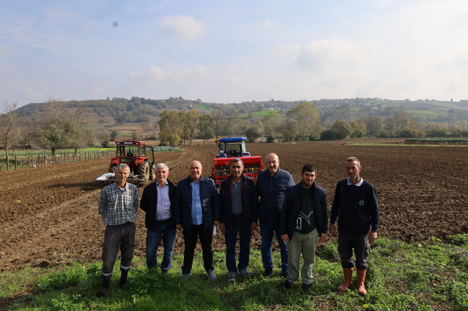 Büyükşehir'in Hibeli Tohumları Toprakla Buluştu (9)
