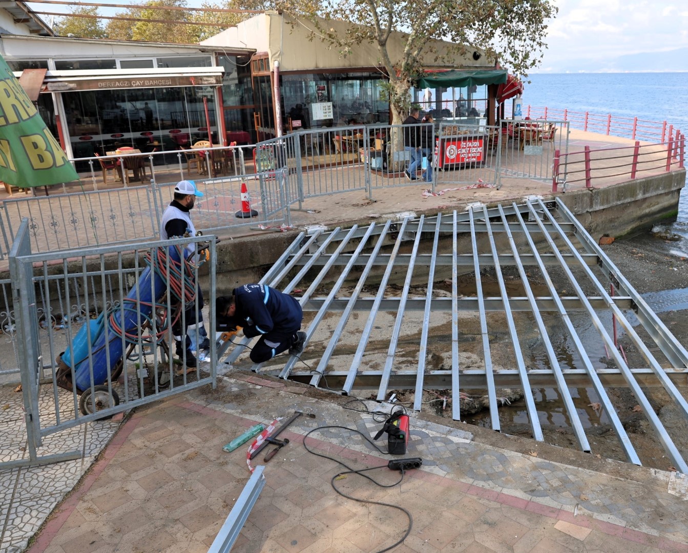Değirmendere Sahiline Yeni Yaya Geçiş Köprüsü (4) (Büyük)