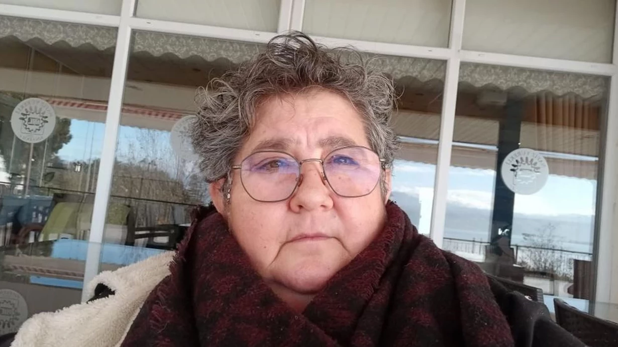 Emekli Ogretim Uyesi Evinde Olu Bulundu Ujga