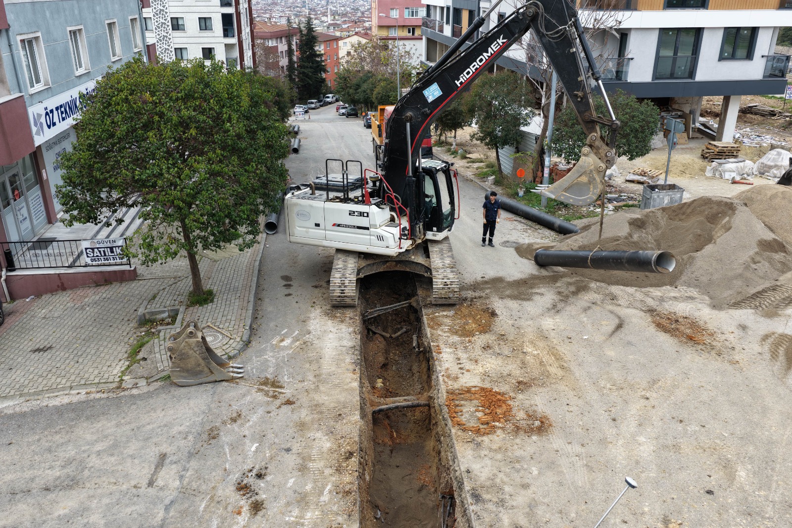 Gebze’de Altyapi Seferberli̇ği̇ İçme Suyu, Atik Su Ve Yağmur Suyu Hatlari Yeni̇leni̇yor (1)