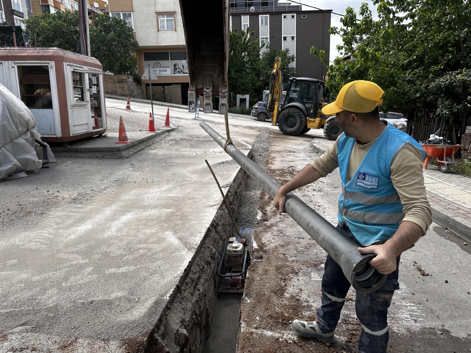 Gebze’de Altyapi Seferberli̇ği̇ İçme Suyu, Atik Su Ve Yağmur Suyu Hatlari Yeni̇leni̇yor (9)
