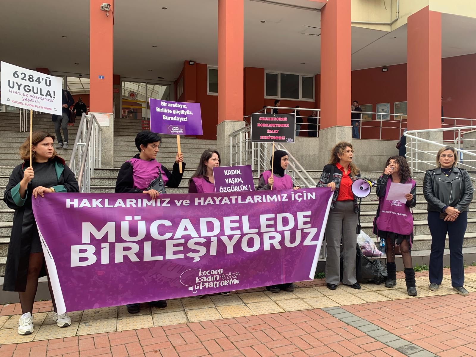 Kocaeli Kadin Platformu Yesim Ozturk Icin Adalet Istedi1