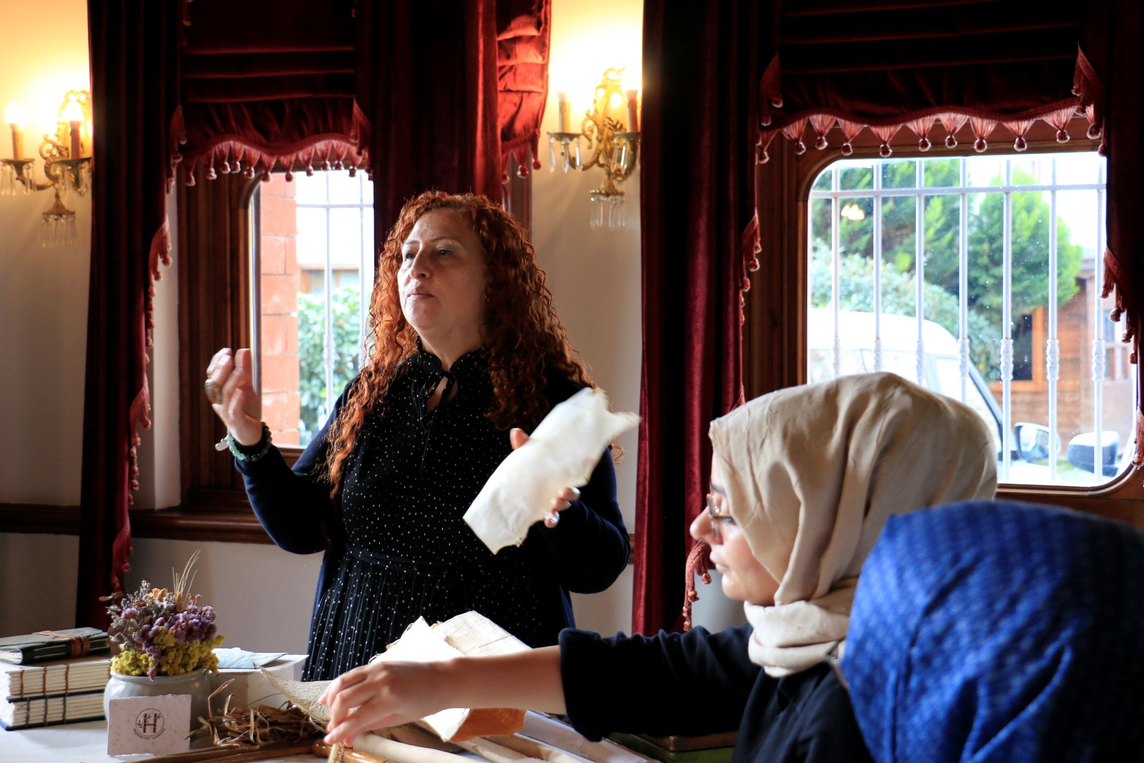 Konak Güllerinin Kâğıttaki Izleri Büyüledi (2)