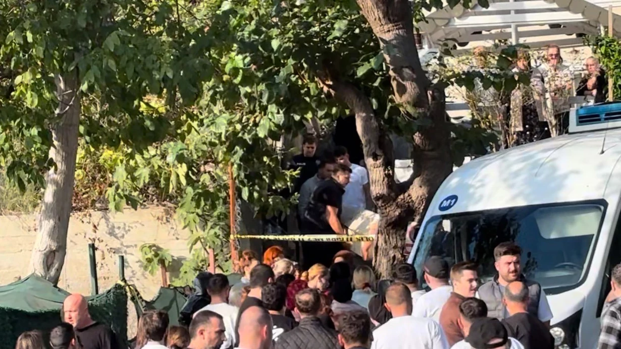 Konusmak Icin Cagirdigi Sevgilisini Katletti C4Vi