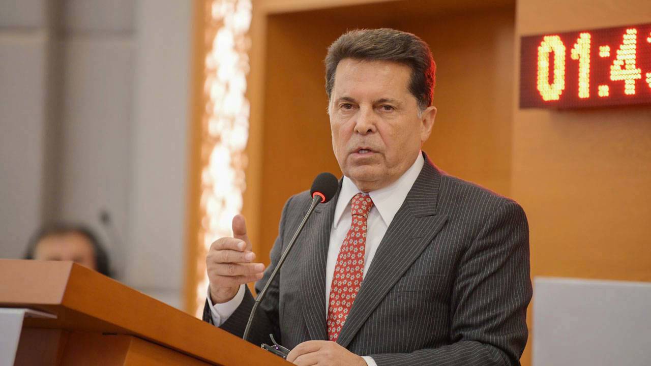 Tutuklu Belediye Baskani Ahmet Ozer Den 10 Kasim Mesaji