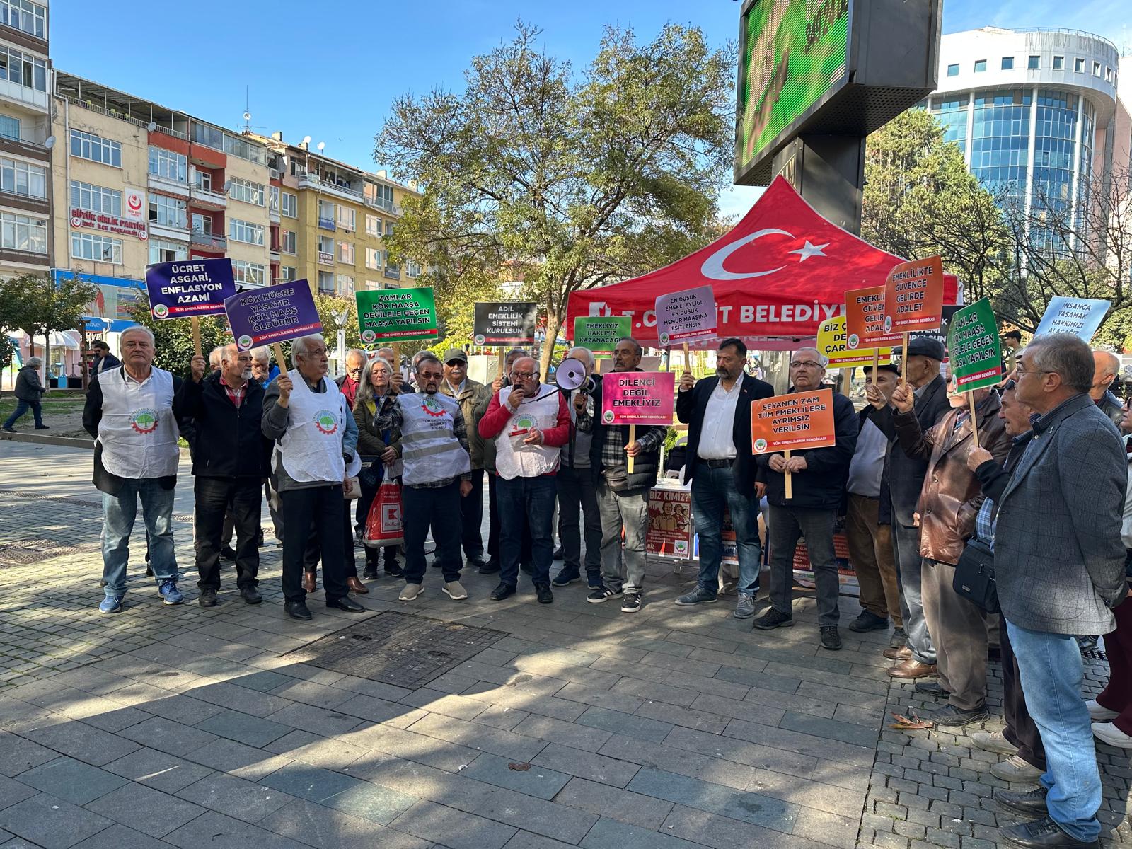 Whatsapp Image 2025 11 17 At 13.15.06 (1)