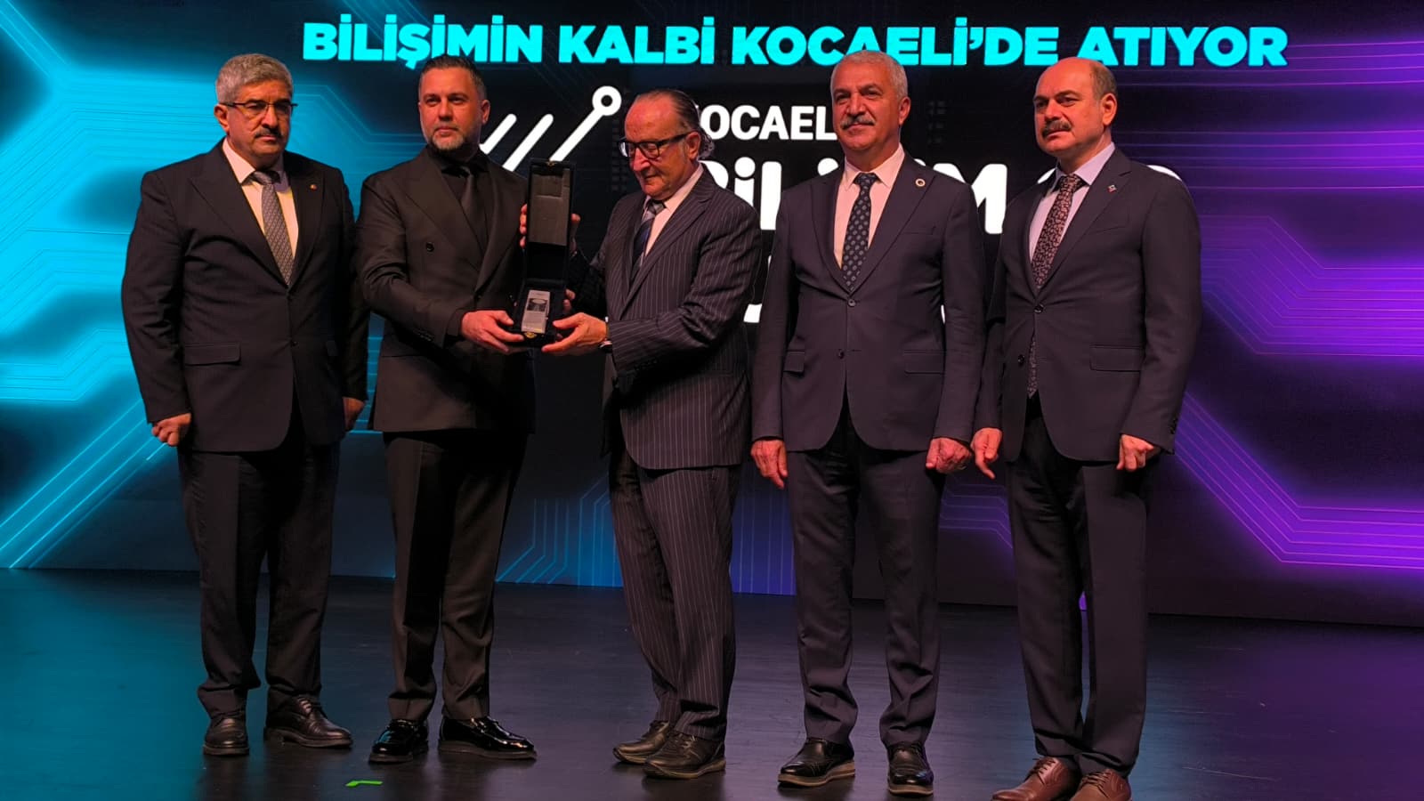 Whatsapp Image 2025 11 21 At 11.18.33 (2)