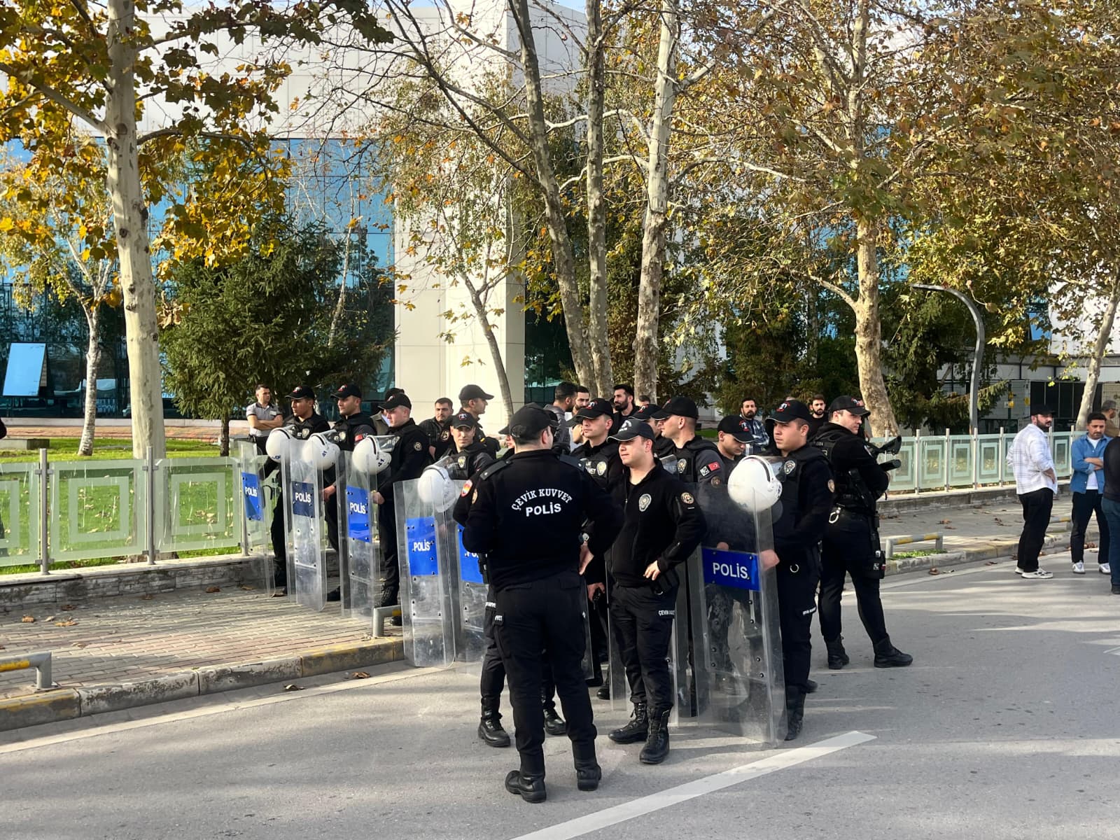 Whatsapp Image 2025 11 21 At 16.14.03