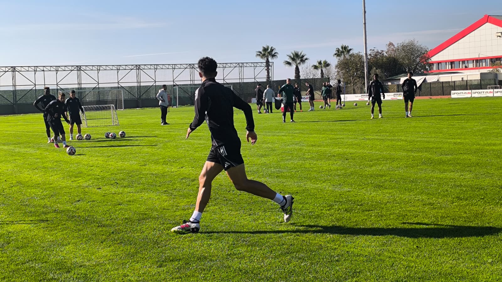 Whatsapp Image 2025 11 25 At 12.48.38