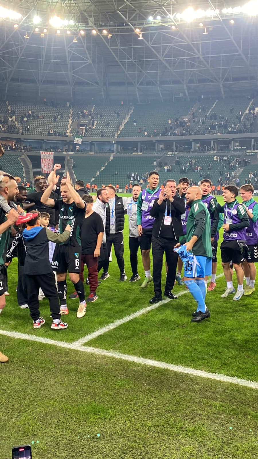 Whatsapp Image 2025 11 28 At 10.19.34 Pm (1)