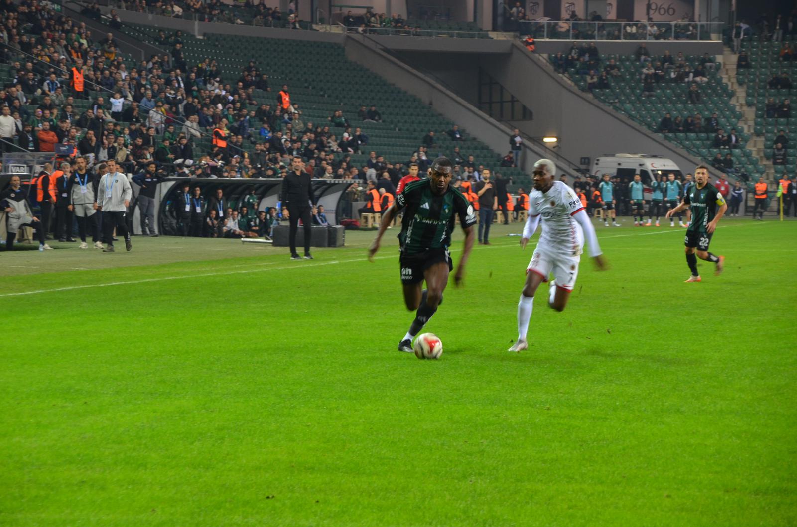 Whatsapp Image 2025 11 28 At 10.19.35 Pm (3)